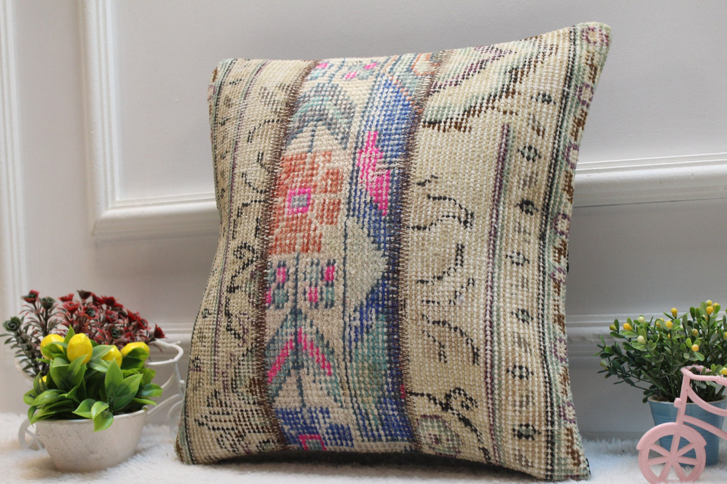 Handmade Beige Turkish Rug Pillow Cover: Patchwork Wool Cushion (16x16)
