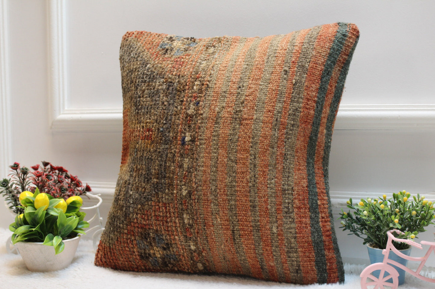 Handmade Kilim Pillow Cover: Vintage Upcycled Wool, 16x16 inch