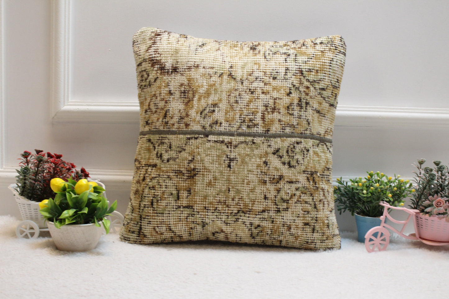 Handmade Floral Kilim Pillow Cover: Vintage Turkish Rug, 16x16 inch