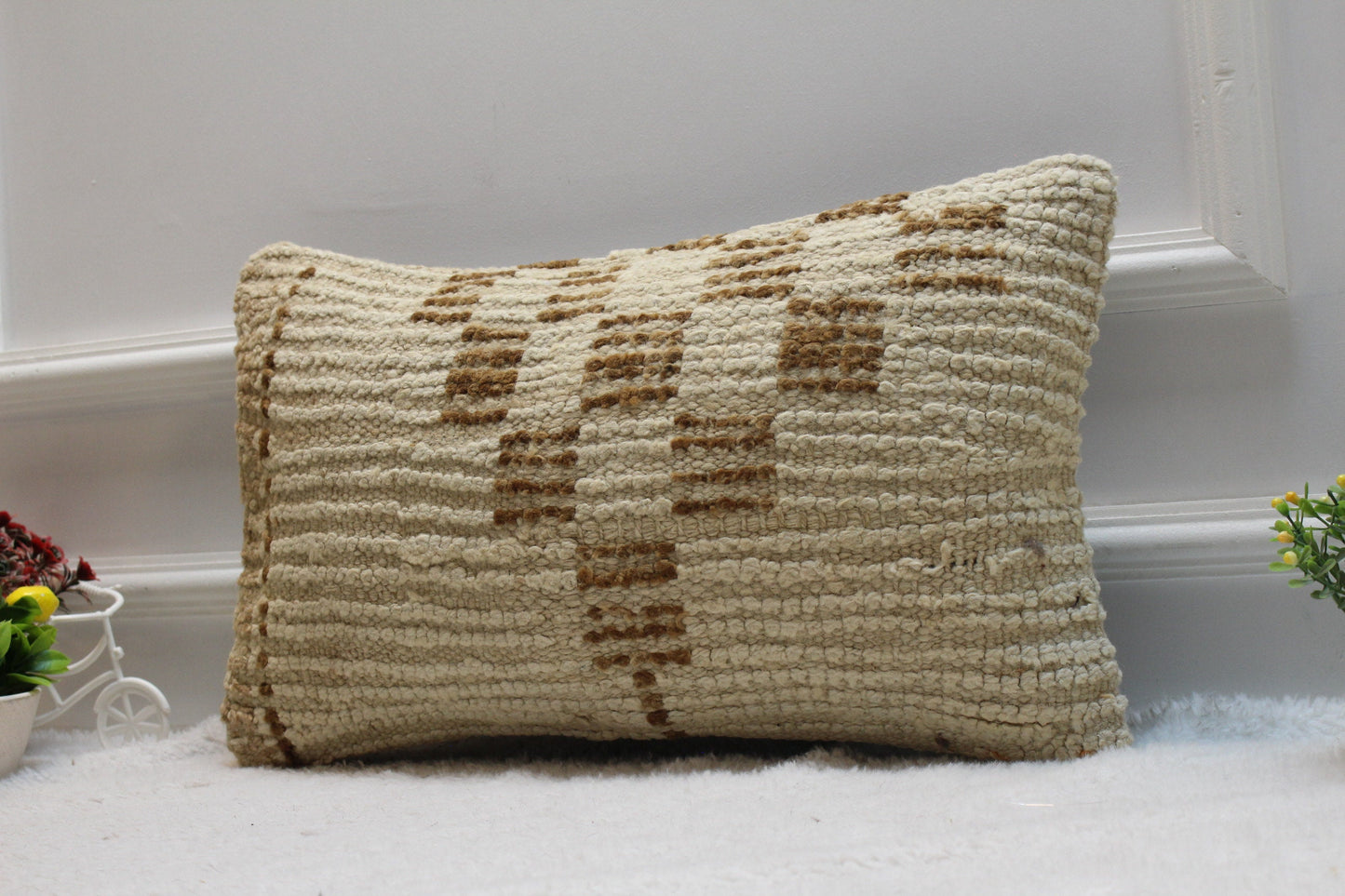 Geometric Turkish Rug Lumbar Pillow Cover: Vintage Woven Wool, 12x20 inch