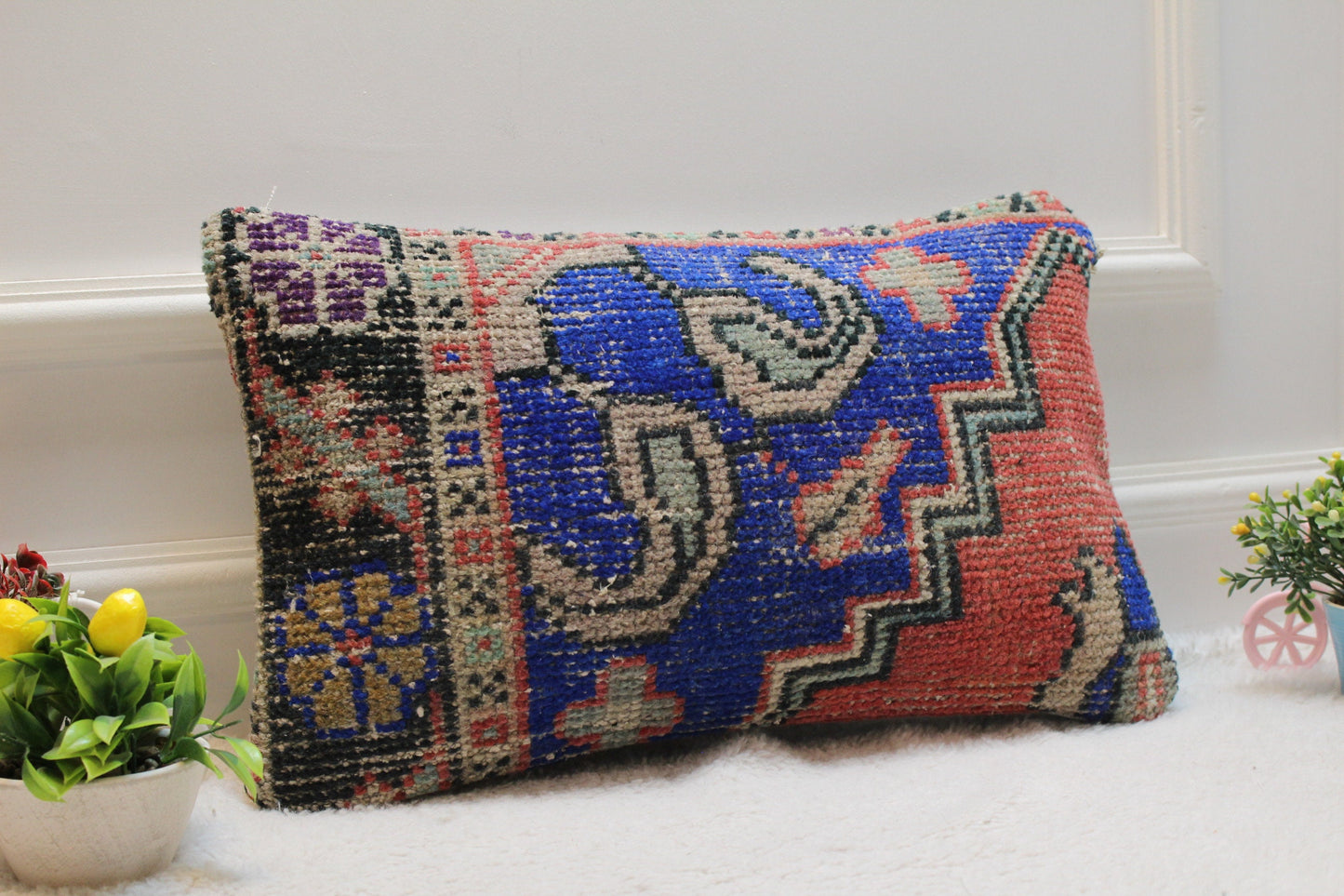 Handmade Turkish Rug Lumbar Pillow Cover: Vintage Woven Wool (12x20 in)