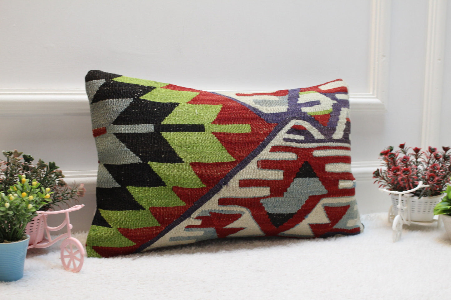 Geometric Kilim Pillow Cover: Handmade Turkish Wool Lumbar Pillow (12x20 in)