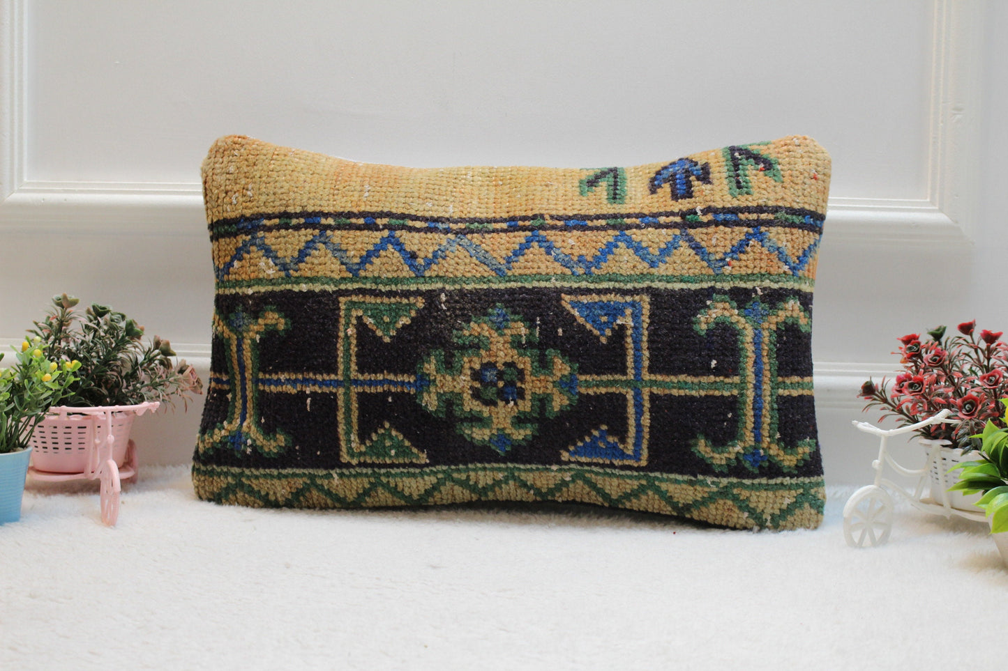 Geometric Kilim Lumbar Pillow Cover: Upcycled Turkish Rug, 12x20 inc