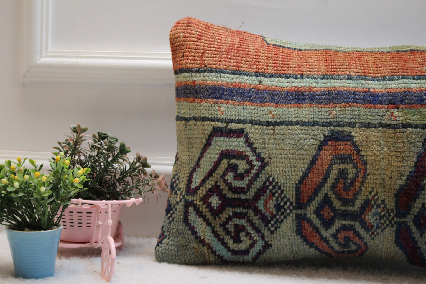 Ethnic Turkish Rug Lumbar Pillow Cover: Vintage Wool Pillow Case (12x20 in)