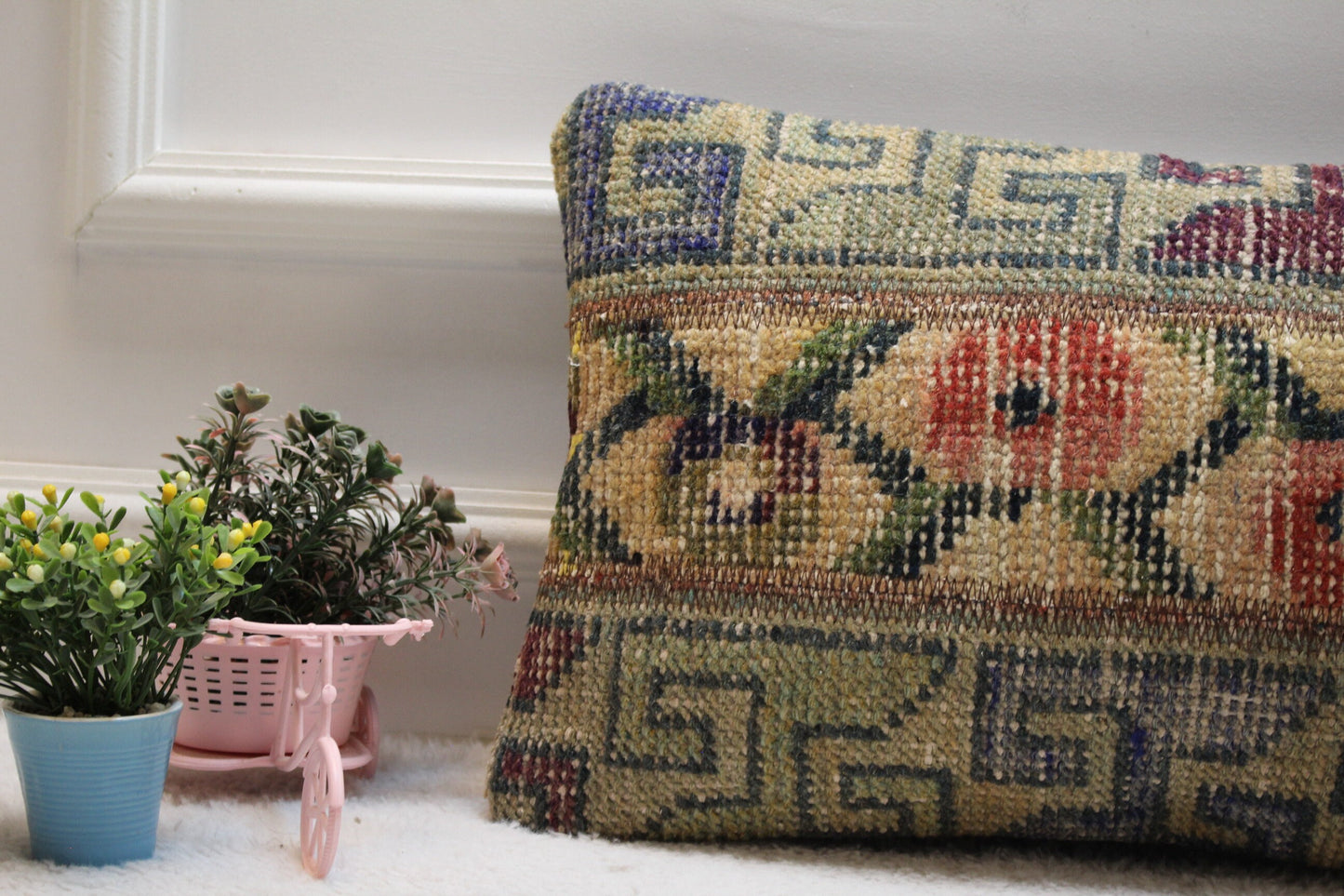 Handmade Turkish Rug Lumbar Pillow Cover: Vintage Wool (12x20 inc)