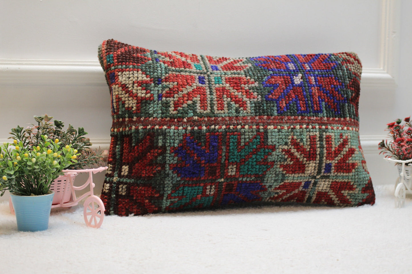 Handmade Turkish Rug Lumbar Pillow Cover: Vintage Patchwork Wool (12x20 in)