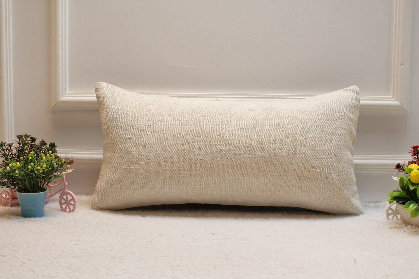 Handmade White Wool Lumbar Pillow Cover: Upcycled Kilim Rug