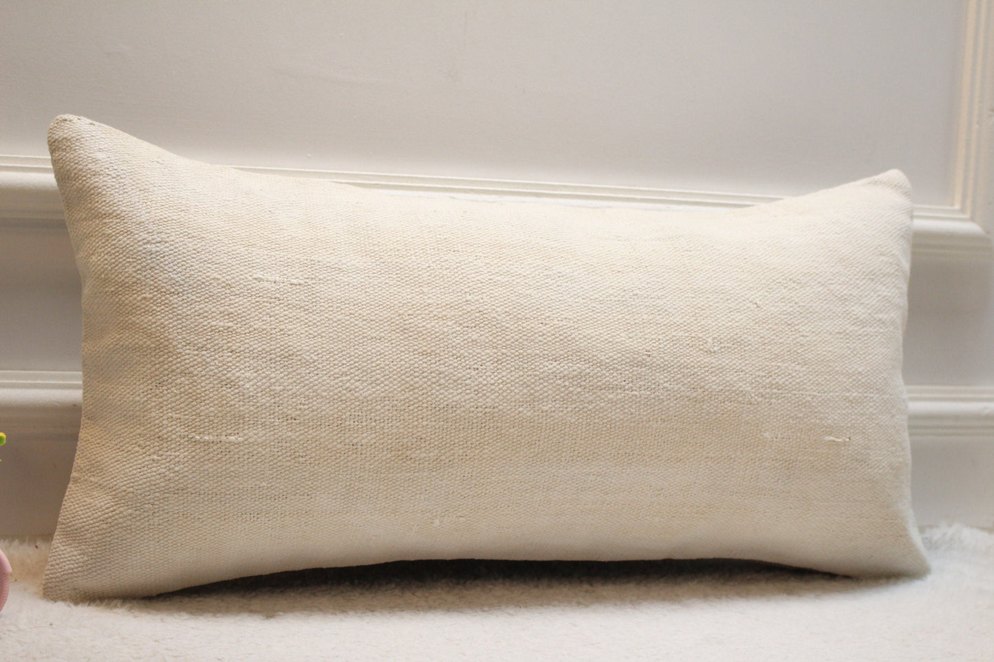 Handmade White Wool Lumbar Pillow Cover: Upcycled Kilim Rug