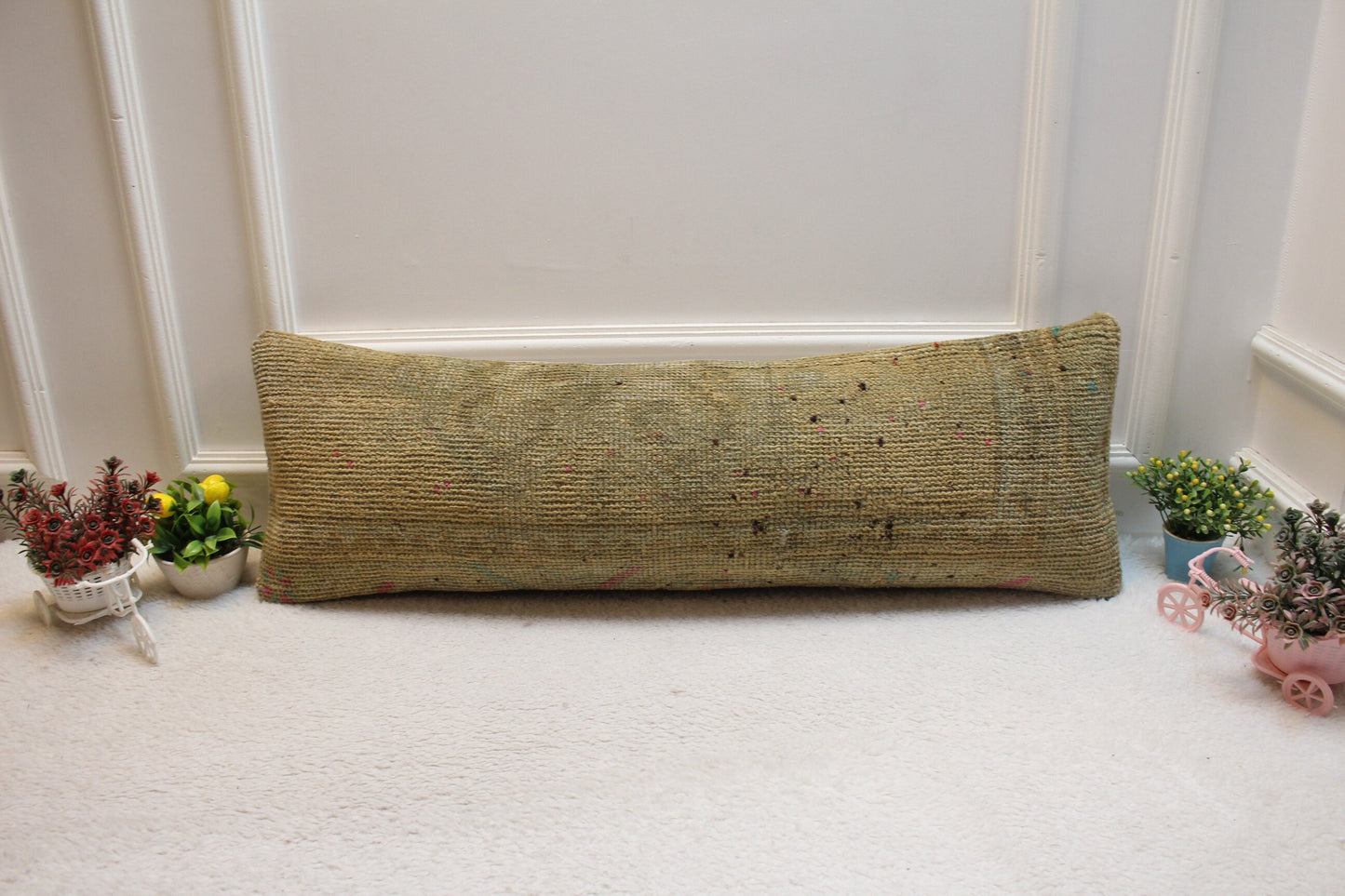 Beige Vintage Turkish Rug Pillow Cover: Handmade Wool Lumbar Pillow (12x36 in)