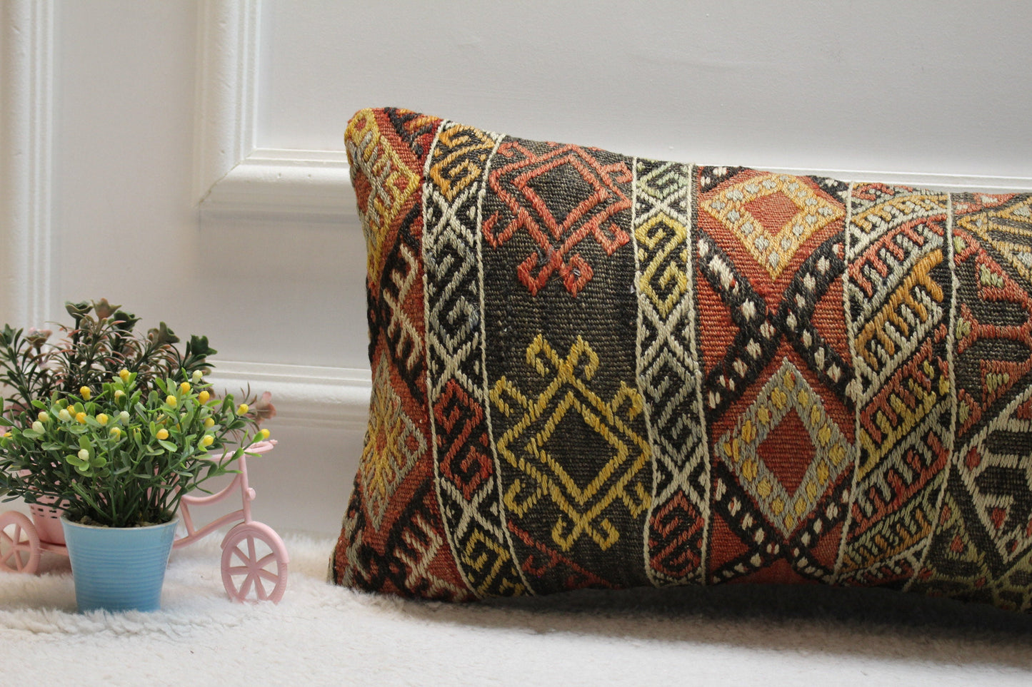 Handmade Wool Lumbar Pillow Cover: Turkish Kilim Rug, 12x24 inch