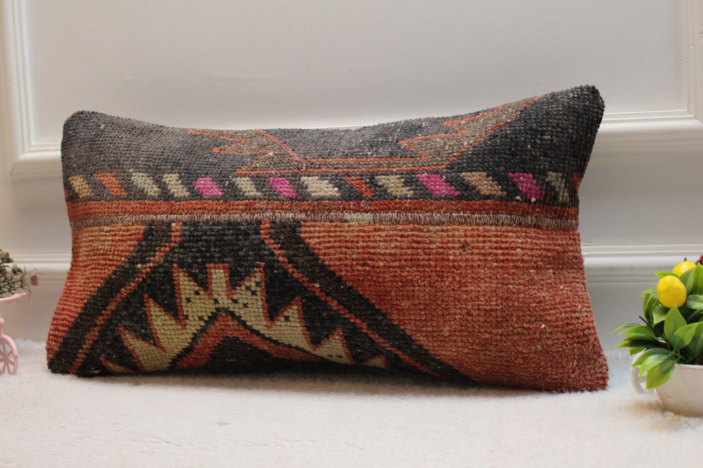 Handmade Wool Lumbar Pillow Cover: Vintage Anatolian Rug, 12x24 inc