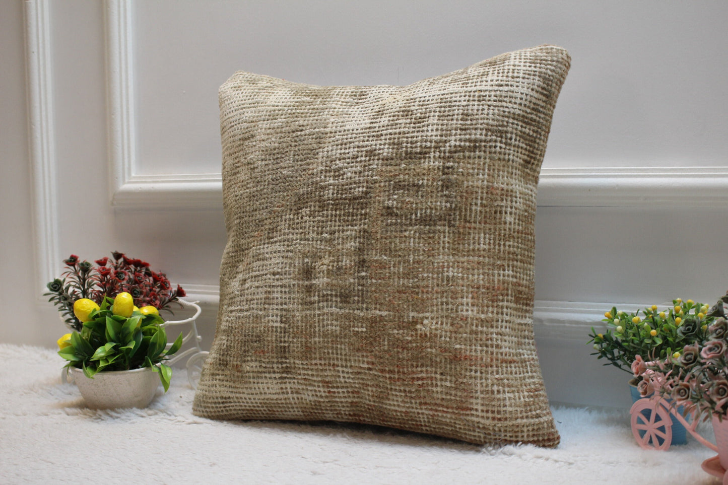 Handmade Turkish Kilim Pillow Cover: Upcycled Wool Rug, 16x16 inch