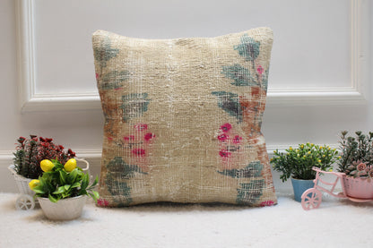 Beige Vintage Turkish Rug Pillow Cover: Handmade Wool Throw Pillow (16x16 inc)