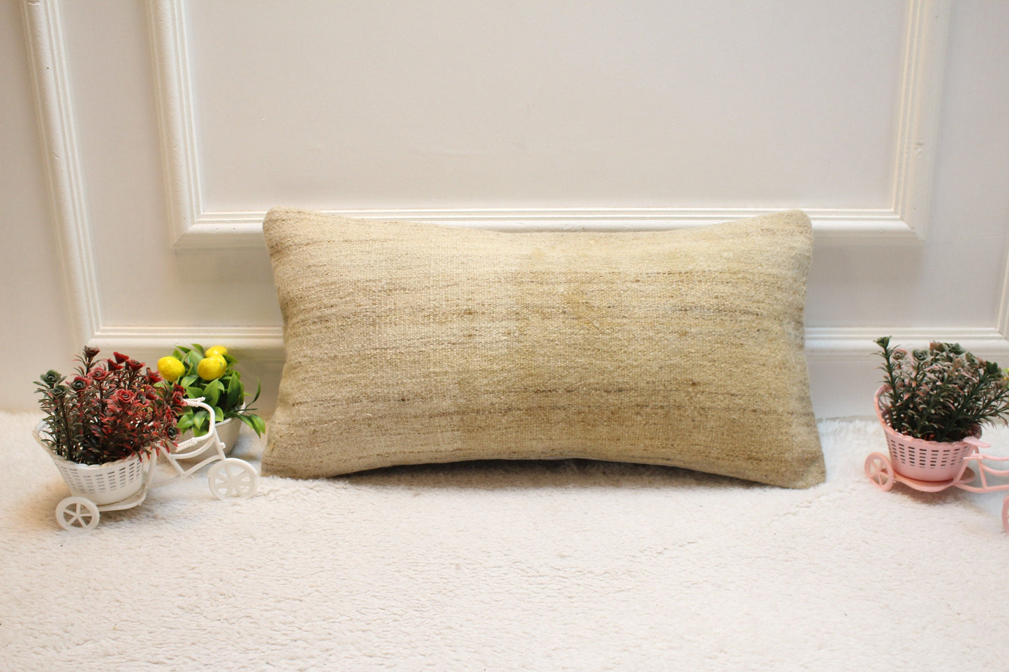 Beige Kilim Lumbar Pillow Cover: Vintage Woven Rug, 12x24 inch
