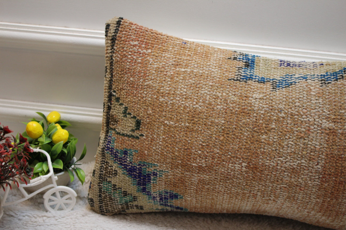 Handmade Turkish Rug Lumbar Pillow Cover: Organic Wool Kilim Pillow (12x24 in)