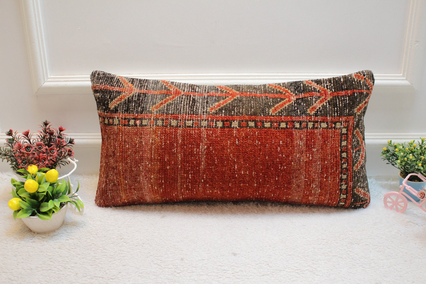 Handmade Turkish Lumbar Pillow Cover: Organic Wool Kilim, 12x24 inch