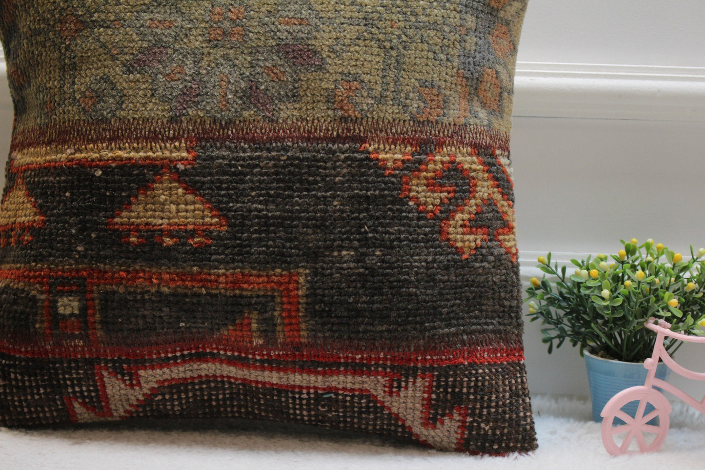 Handmade Turkish Kilim Pillow Cover: Upcycled Woven Rug, 16x16 inc.