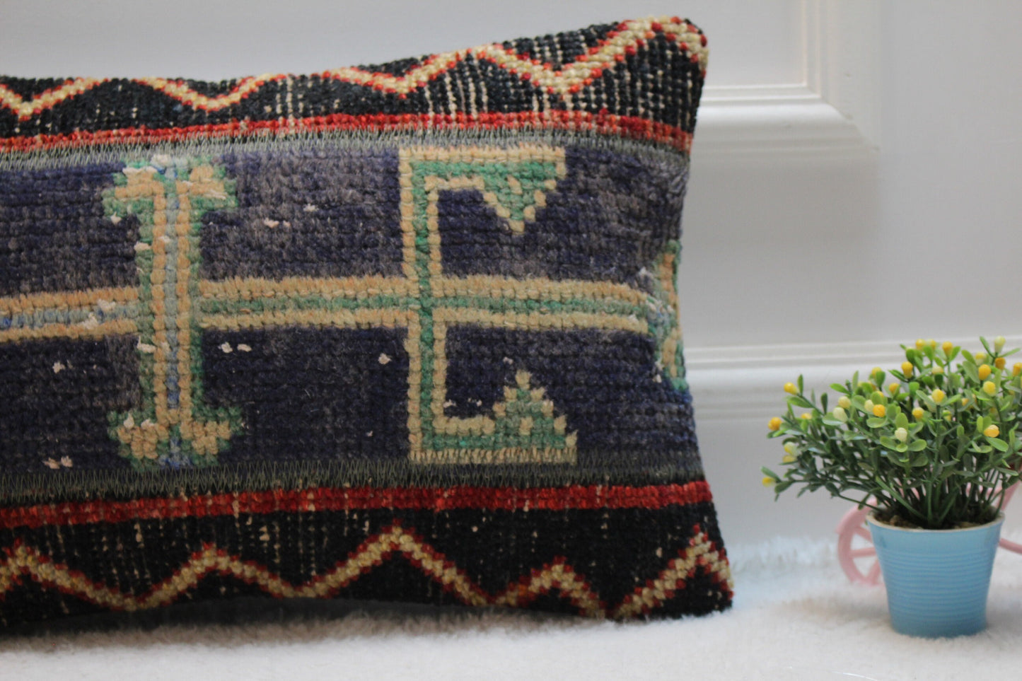 Geometric Turkish Rug Lumbar Pillow Cover: Black Vintage Woven Pillow (12x20 in)