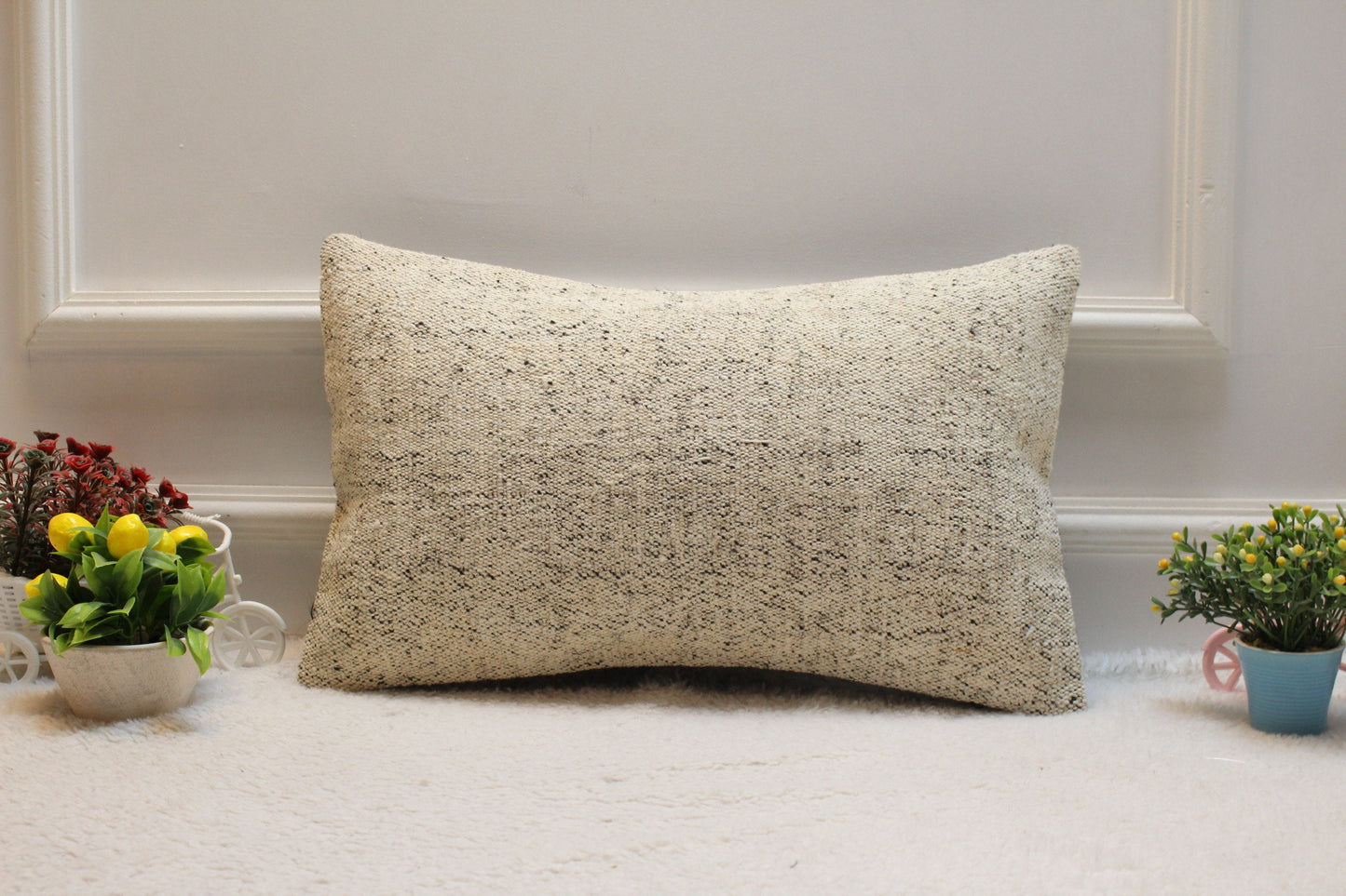 Handmade Kilim Lumbar Pillow Cover: Organic Wool, Beige & White (12x20 in)