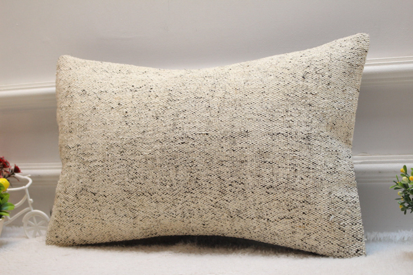 Handmade Kilim Lumbar Pillow Cover: Organic Wool, Beige & White (12x20 in)