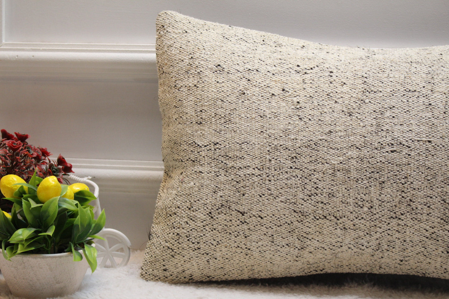 Handmade Kilim Lumbar Pillow Cover: Organic Wool, Beige & White (12x20 in)