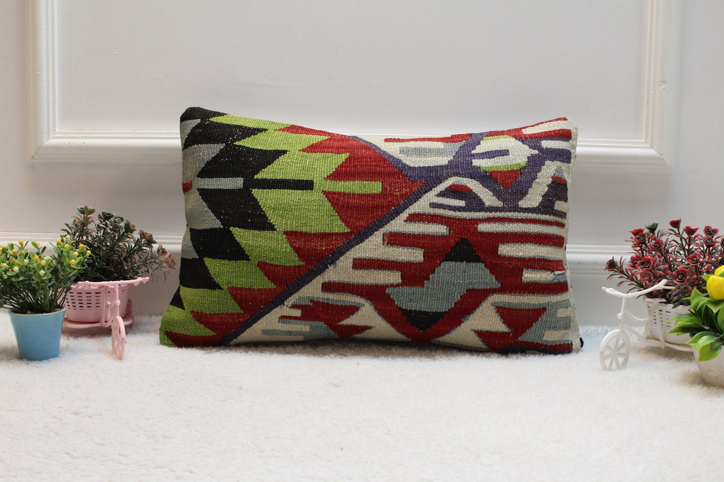 Geometric Kilim Pillow Cover: Handmade Turkish Wool Lumbar Pillow (12x20 in)