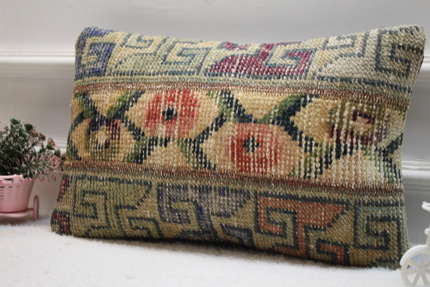 Handmade Turkish Rug Lumbar Pillow Cover: Vintage Wool (12x20 inc)