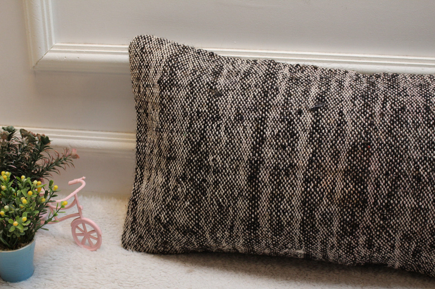 Gray Turkish Kilim Lumbar Pillow Cover: Vintage Woven Wool, 12x24 inch