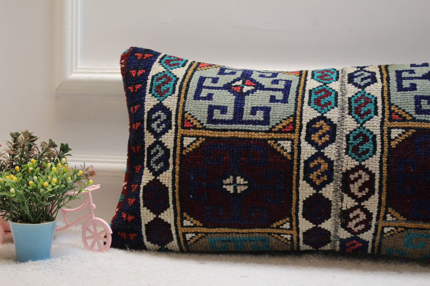 Handwoven Kilim Lumbar Pillow Cover: Geometric Wool Couch Pillow (12x24 in)