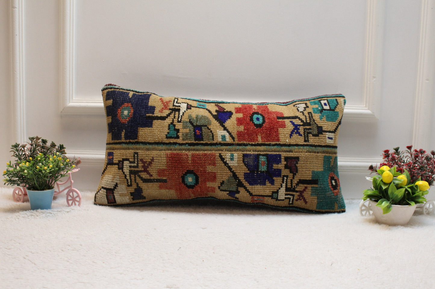 Floral Turkish Rug Lumbar Pillow Cover: Vintage Kilim, 12x24 inc