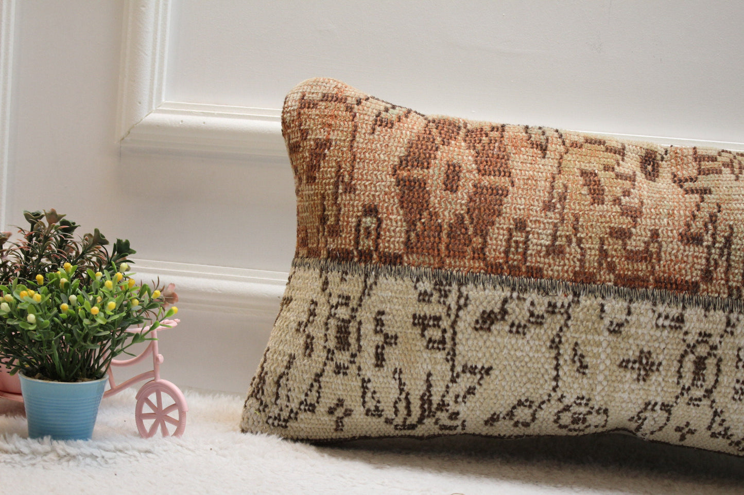 Floral Turkish Rug Lumbar Pillow Cover: Handmade Wool, 12x24 inch