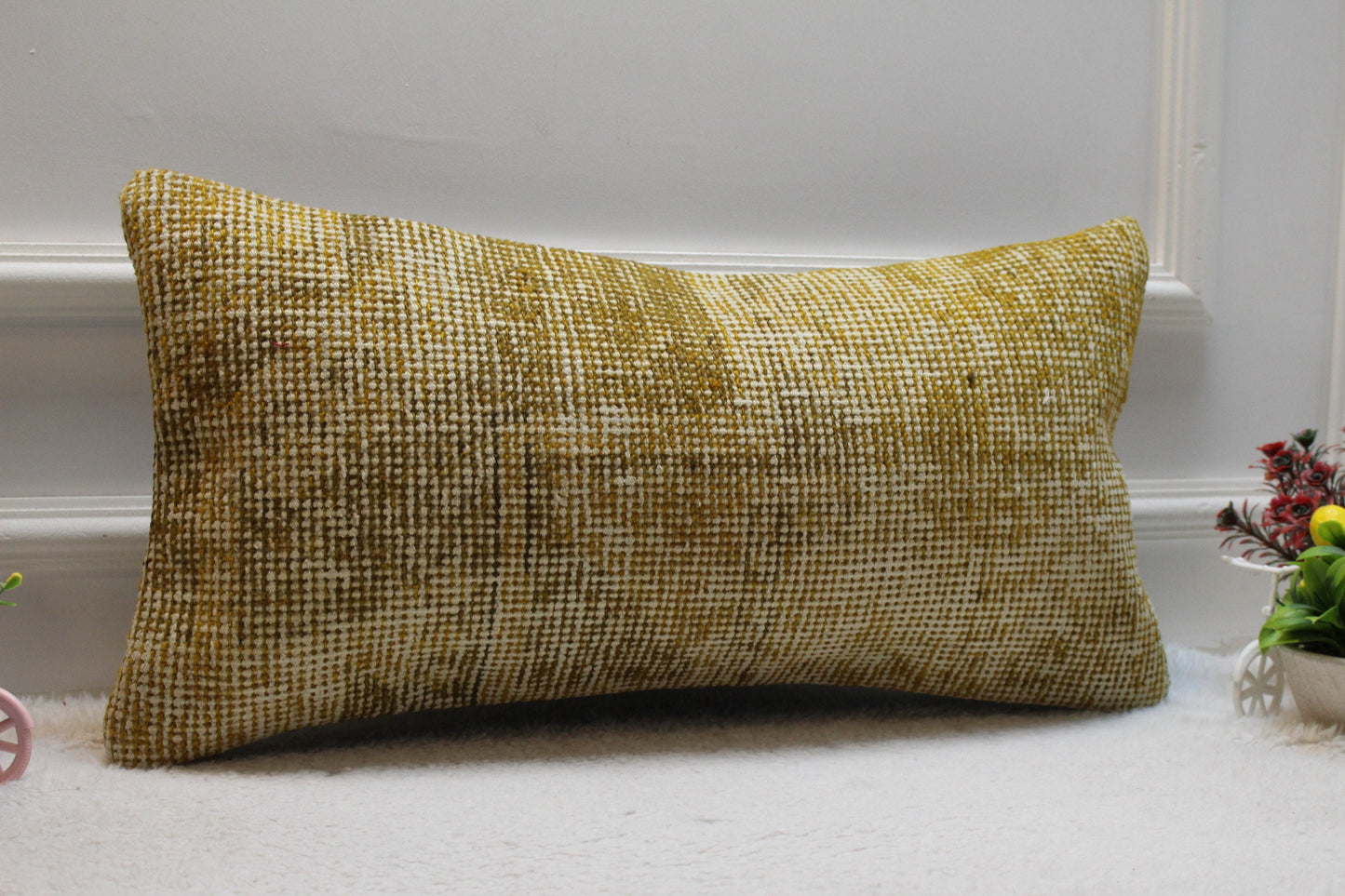 Handwoven Beige Wool Lumbar Pillow Cover: Upcycled Kilim Rug, 12x24 inc