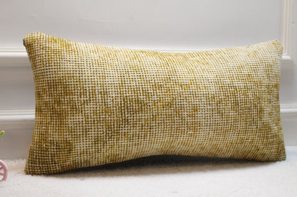 Handmade Beige Kilim Lumbar Pillow Cover: Upcycled Woven Wool (12x24 in)