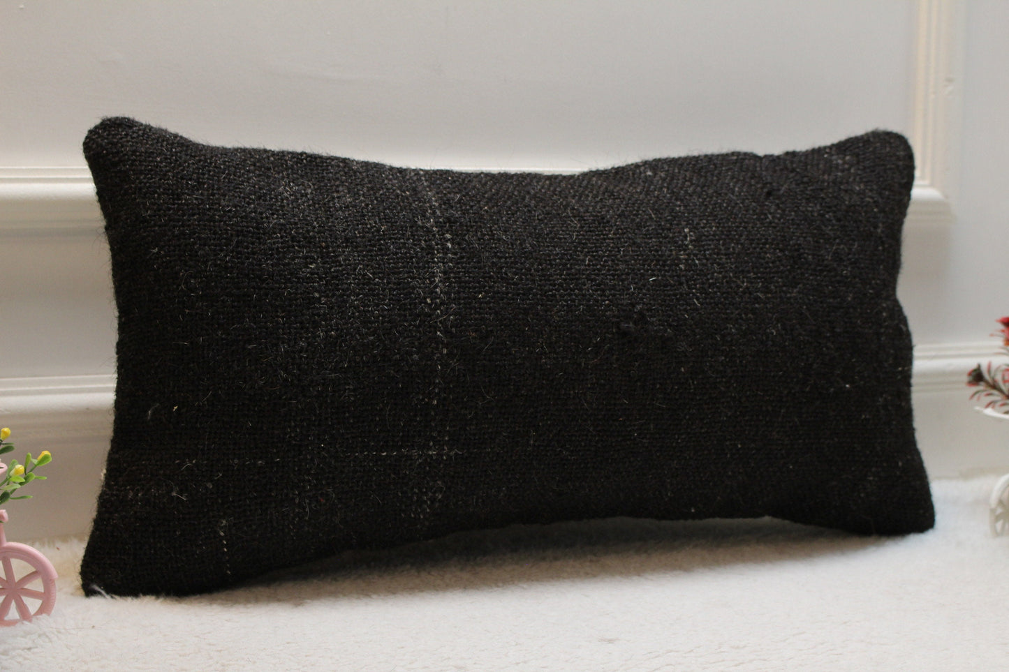 Handmade Black Wool Lumbar Pillow Cover: Woven Rug Design (12x24 in)