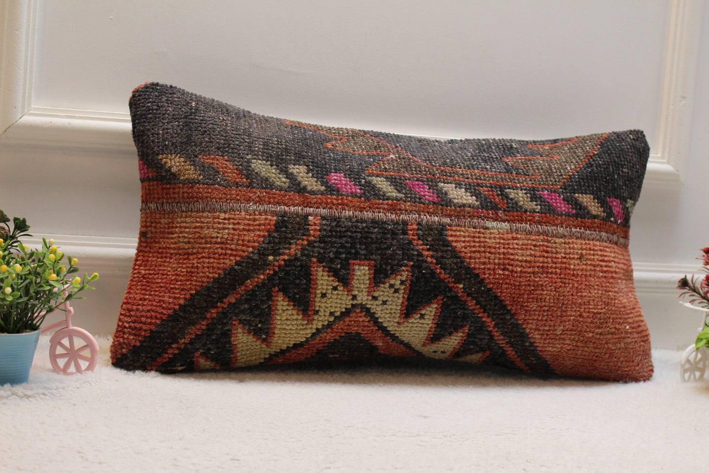 Handmade Wool Lumbar Pillow Cover: Vintage Anatolian Rug, 12x24 inc