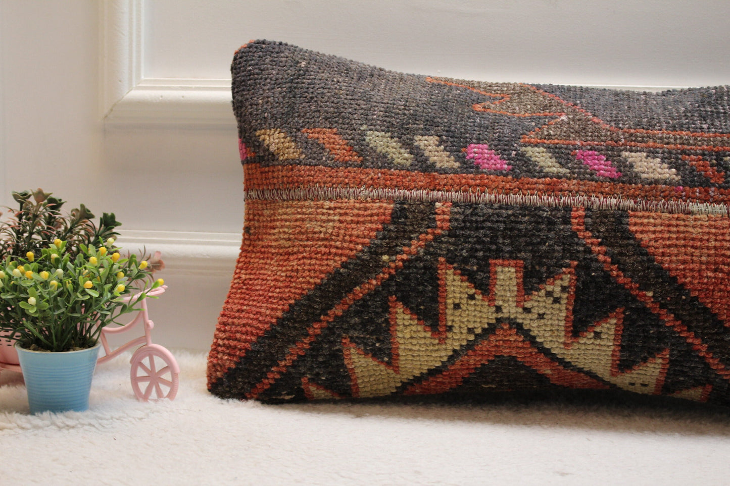 Handmade Wool Lumbar Pillow Cover: Vintage Anatolian Rug, 12x24 inc