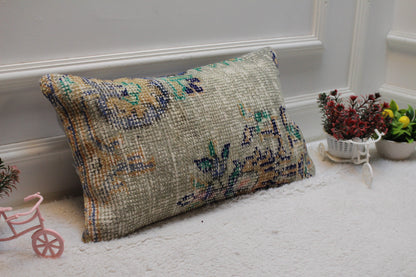 Handmade Kilim Lumbar Pillow Cover: Floral Beige Wool, 12x20 inc