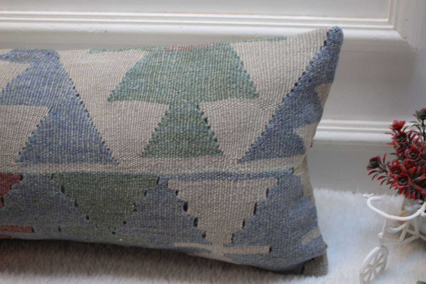 Handmade Lumbar Kilim Pillow Cover: Boho Decor (12x24 in)