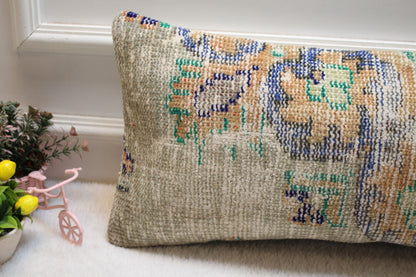 Floral Turkish Rug Lumbar Pillow Cover: Handmade Home Decor (12x24 in)