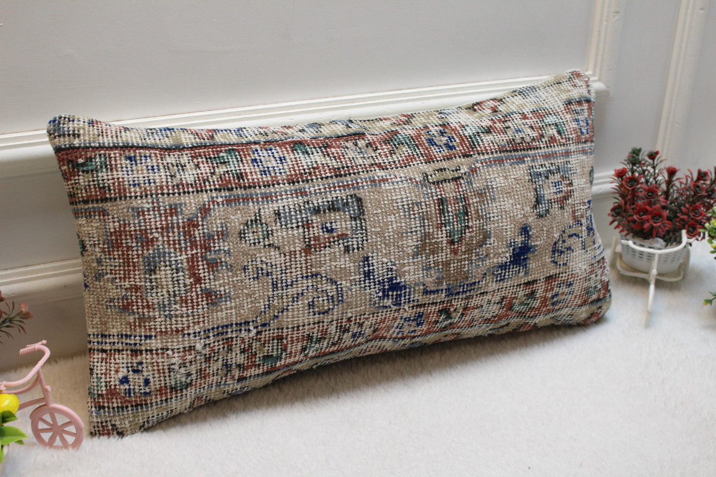Vintage Turkish Rug Lumbar Pillow Cover: Beige & Blue, 12x24 inch