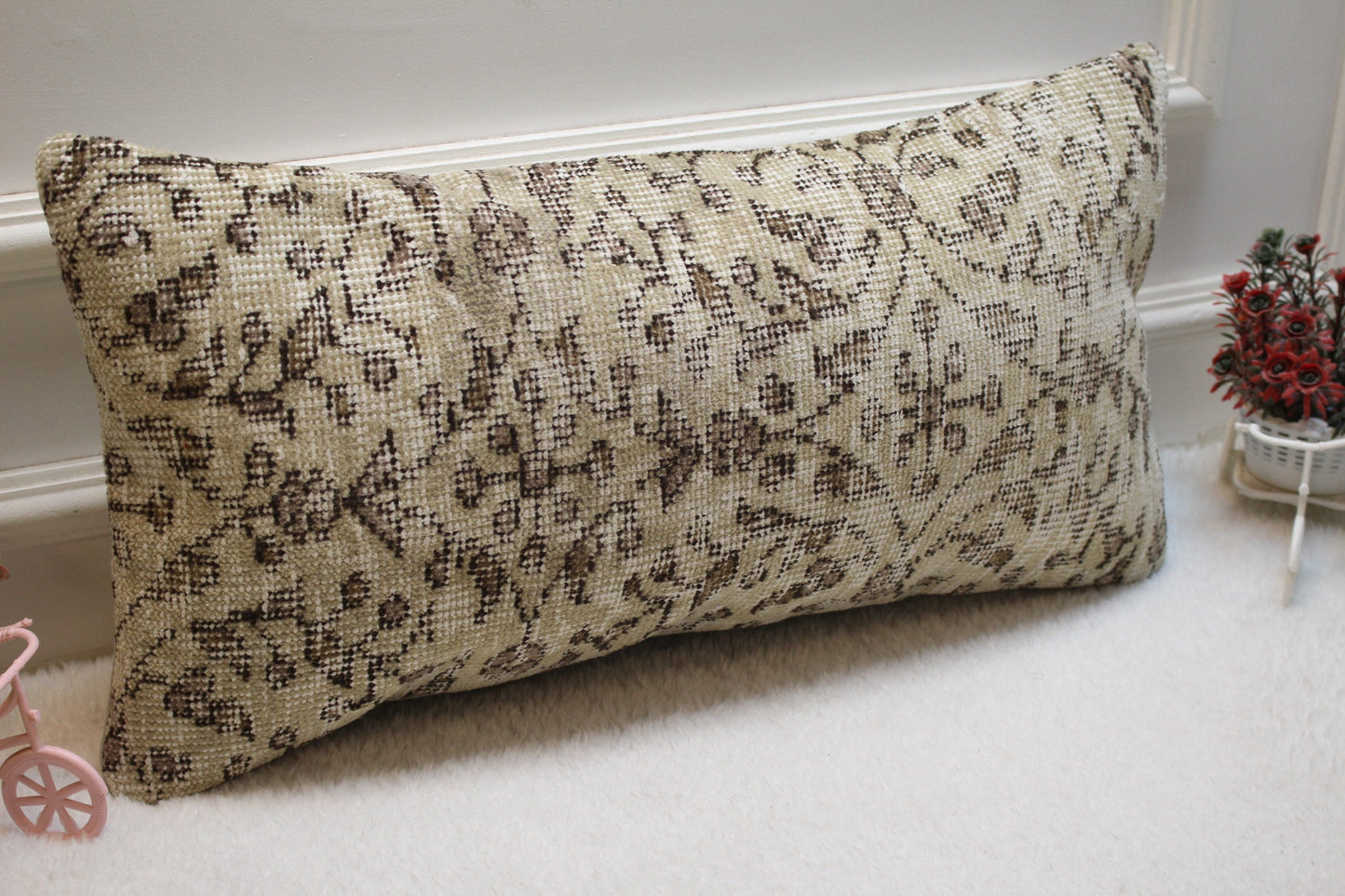 Handmade Kilim Lumbar Pillow Cover: Beige Floral, Upcycled Rug (12x24 in)