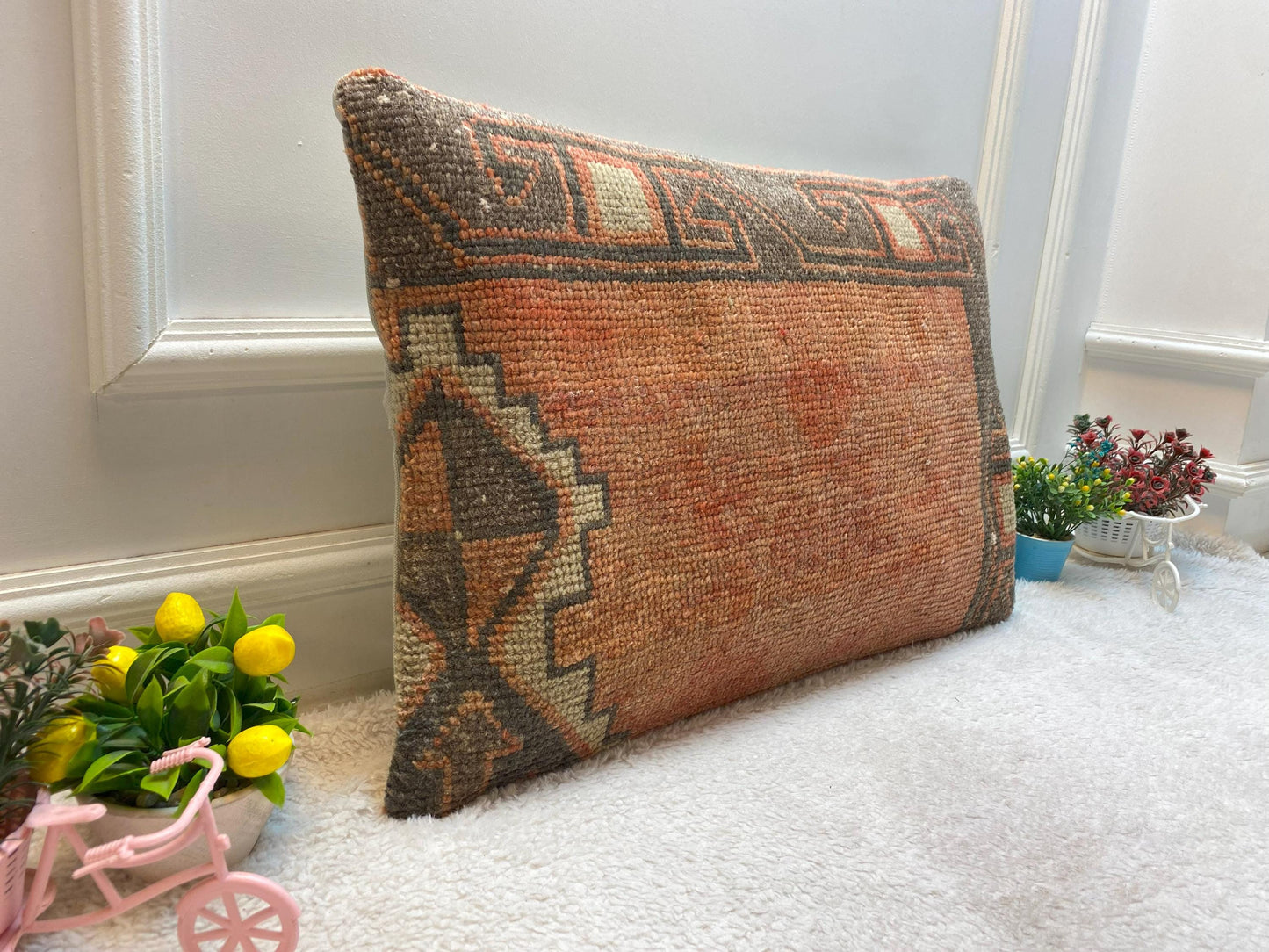 Handmade Wool Kilim Pillow Cover: Upcycled Anatolian Rug, 16x24 inc