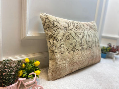 Handmade Lumbar Kilim Pillow Cover: Vintage Turkish Rug, 16x24 inch