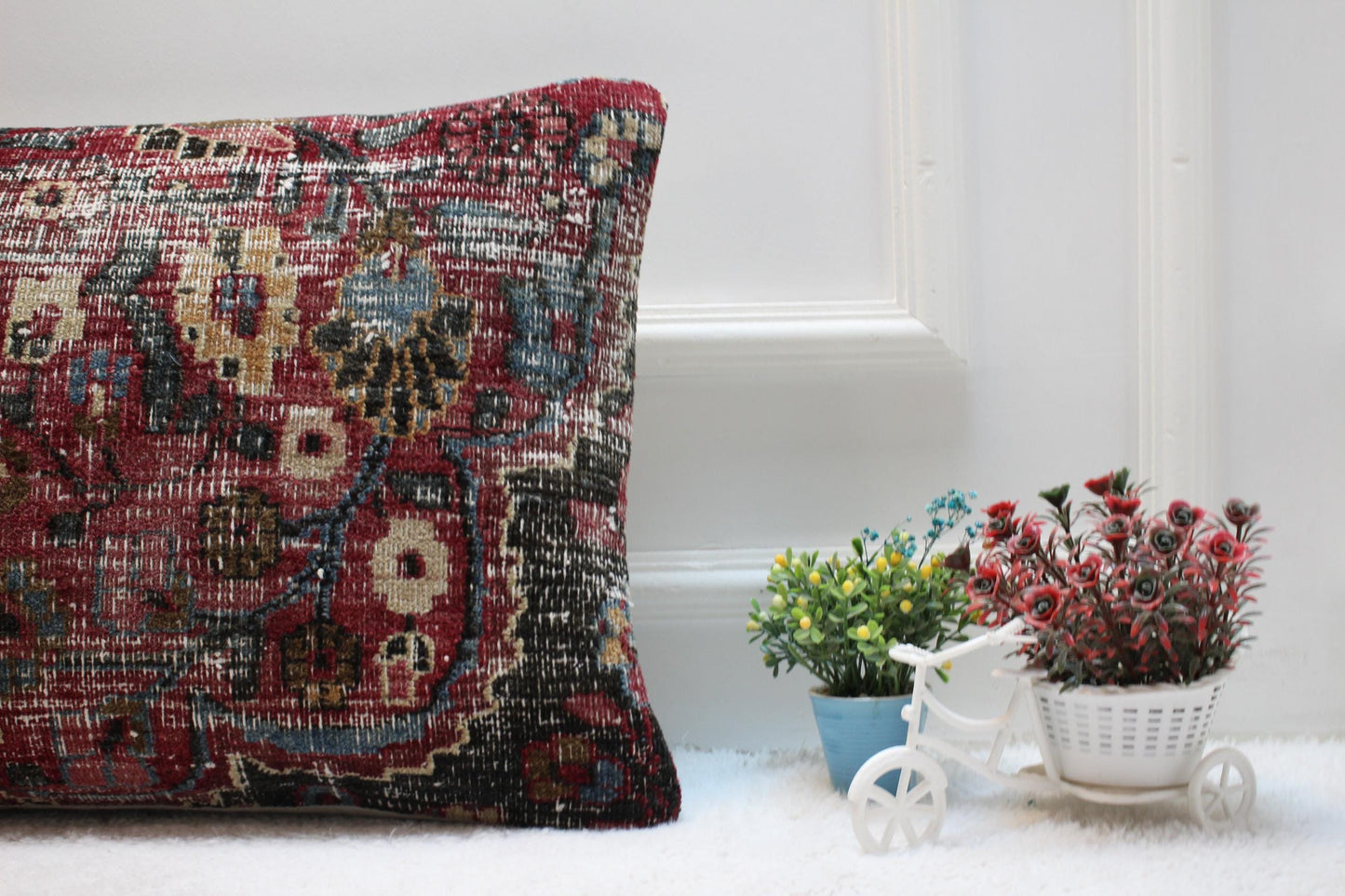 Handmade Wool Lumbar Pillow Cover: Red Anatolian Rug Pillow (16x24 in)