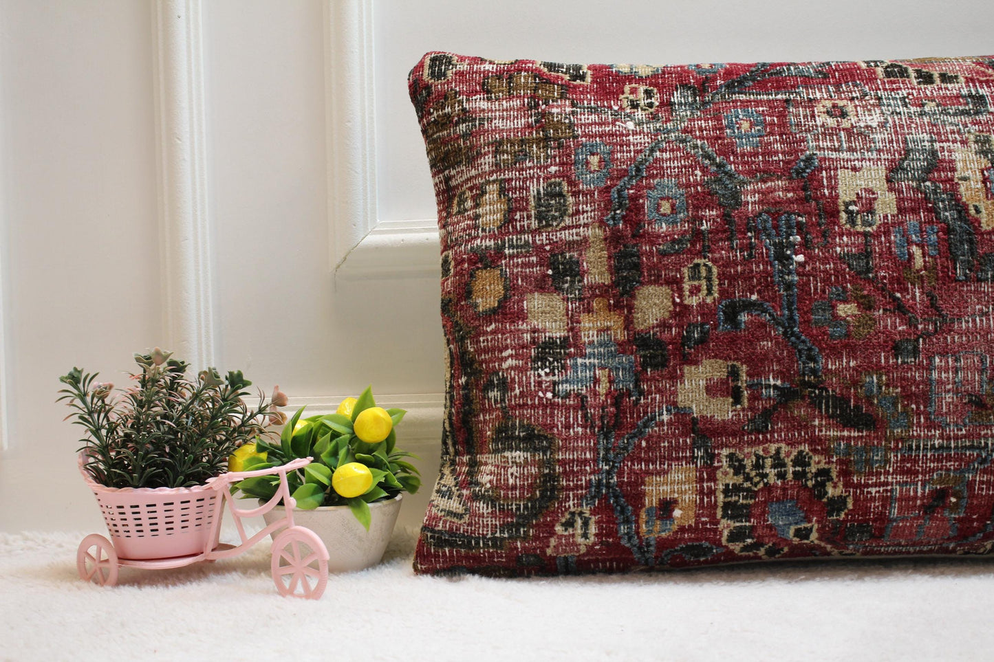 Handmade Wool Lumbar Pillow Cover: Red Anatolian Rug Pillow (16x24 in)