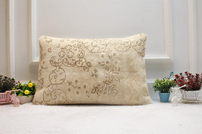 Handmade Beige Kilim Lumbar Pillow Cover: Upcycled Rug, 16x24 inch