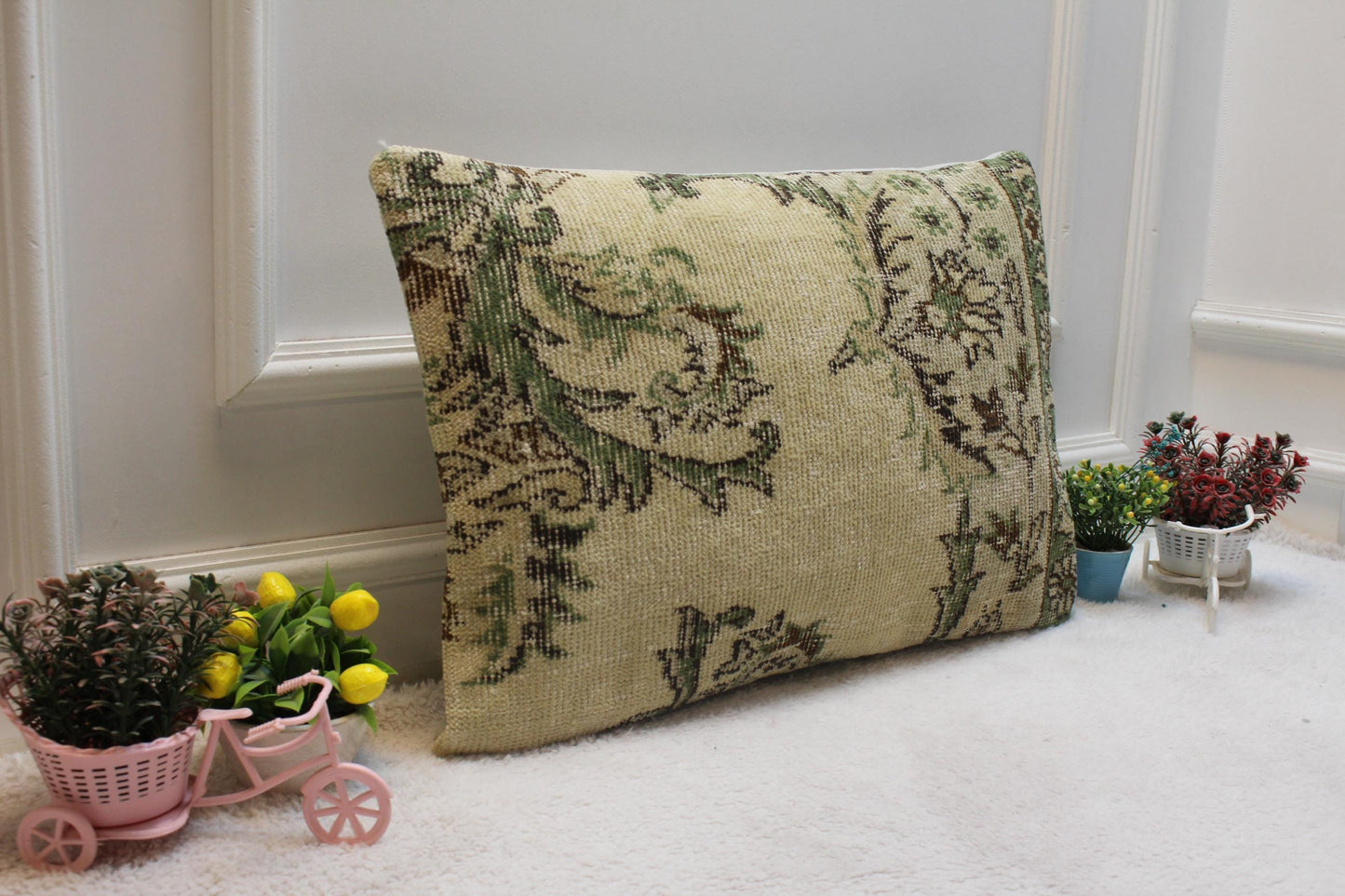 Floral Kilim Lumbar Pillow Cover: Beige & Green Rug Pillow, 16x24 inc