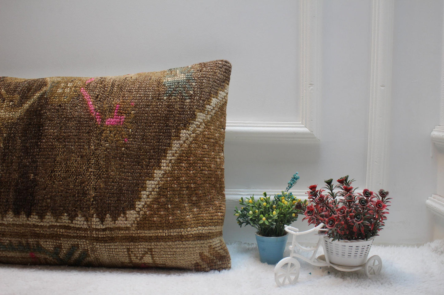 Handmade Kilim Lumbar Pillow Cover: Brown Rug Pillow (16x24 in)