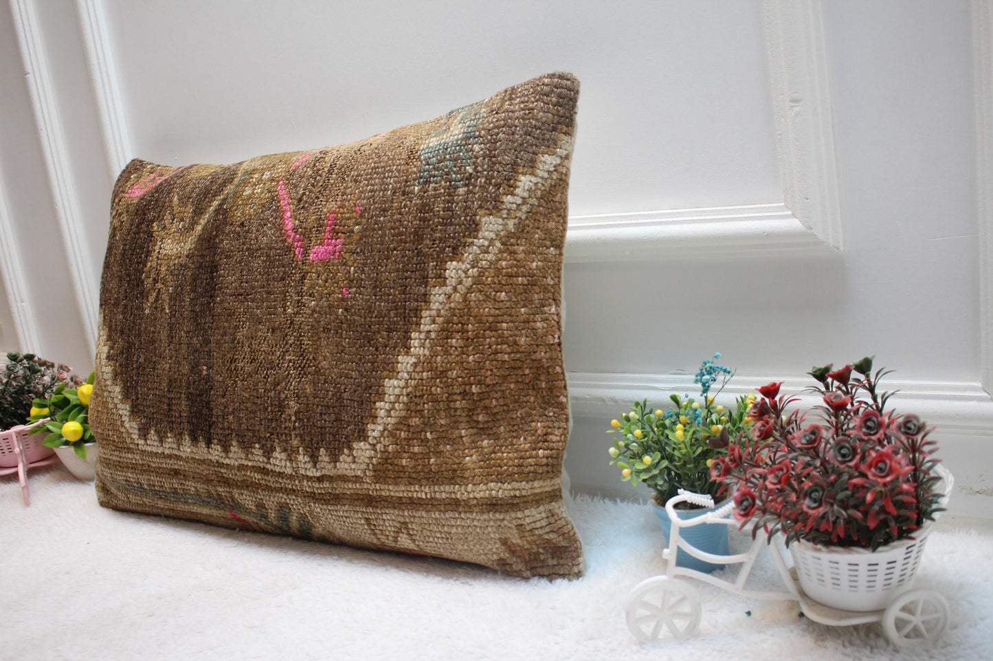 Handmade Kilim Lumbar Pillow Cover: Brown Rug Pillow (16x24 in)