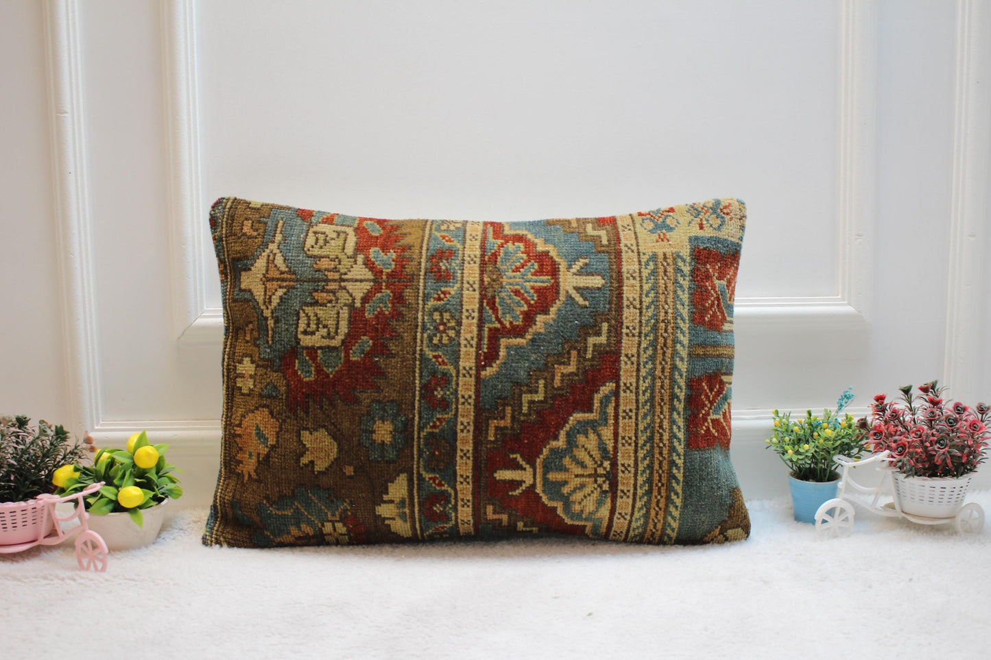Floral Lumbar Pillow Cover: Handmade Turkish Rug, Organic Wool (16x24in)